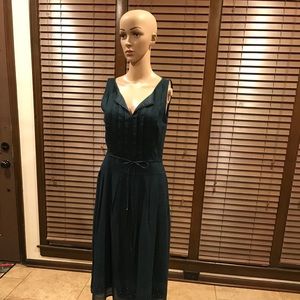 Dark green sleeveless AnnTaylor Loft size 4.